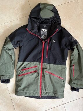 Picture Organic Men's Two-Tone Black & Olive Green Ski Jacket